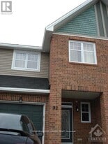 92 Selhurst Ave in Ottawa, ON - Building Photo