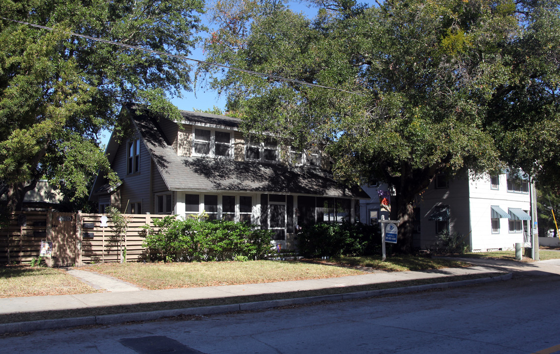 1051 7th Ave N in St. Petersburg, FL - Building Photo