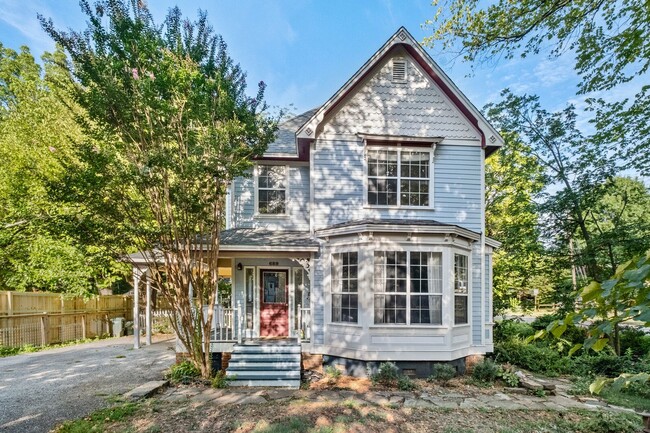 689 S Willow Ave in Fayetteville, AR - Building Photo - Building Photo