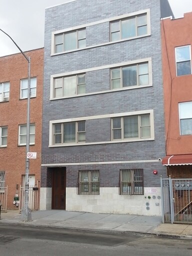 1369 Dekalb Ave in Brooklyn, NY - Foto de edificio