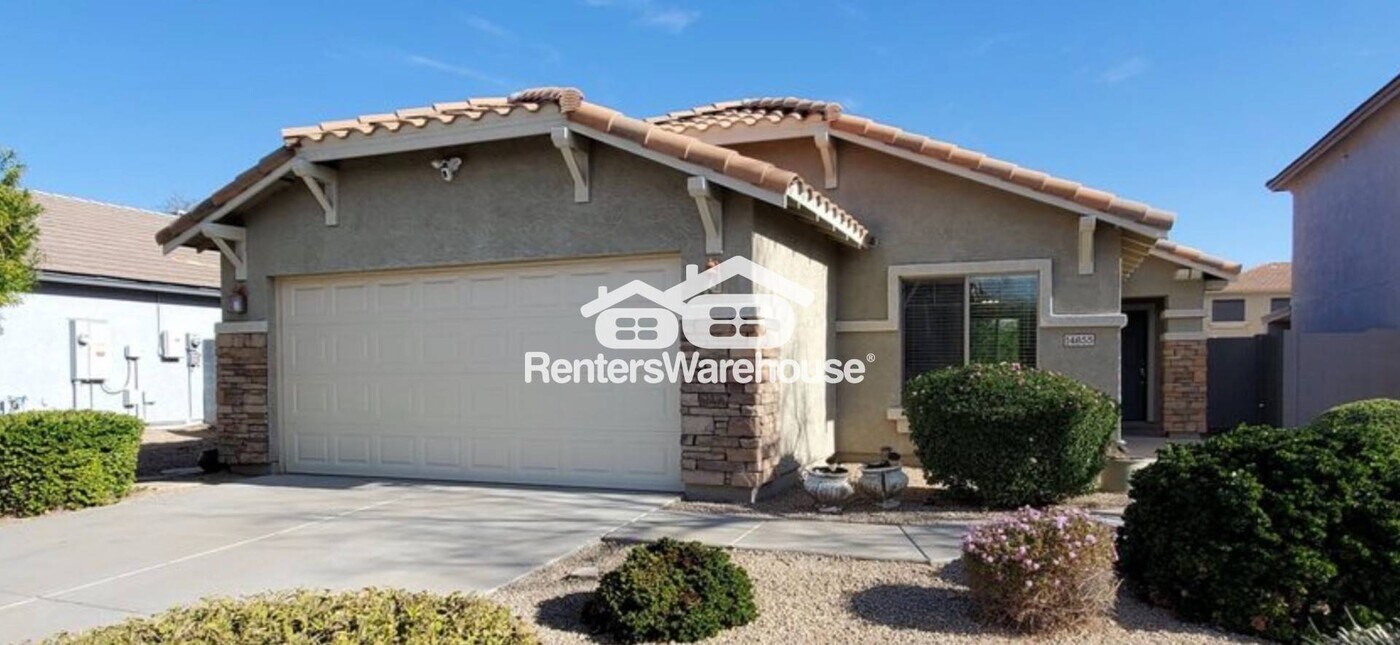 14855 N 172nd Ln in Surprise, AZ - Building Photo