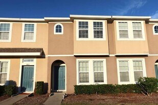7011 White Treetop Pl in Riverview, FL - Building Photo
