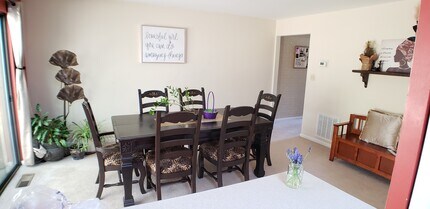 222 Harvest Dr in Charlottesville, VA - Building Photo - Building Photo