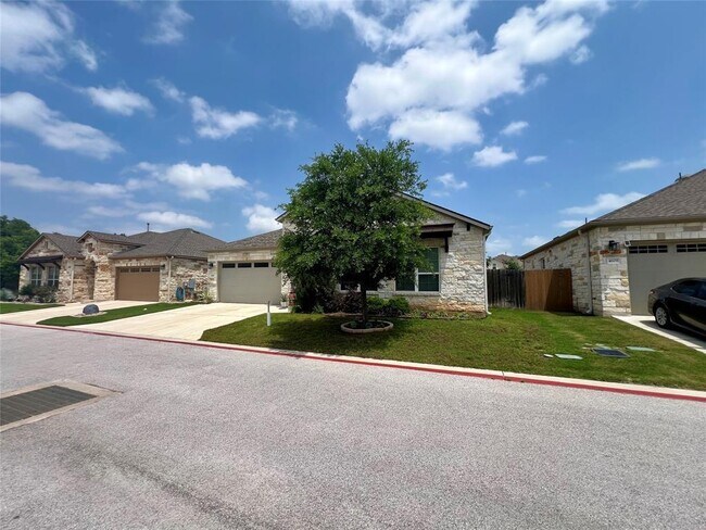 4605 Collins St in Round Rock, TX - Building Photo - Building Photo
