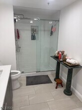 350 Scotland Rd in Orange, NJ - Building Photo - Building Photo