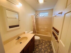 1510 Graham Rd in Marshall, NC - Building Photo - Building Photo