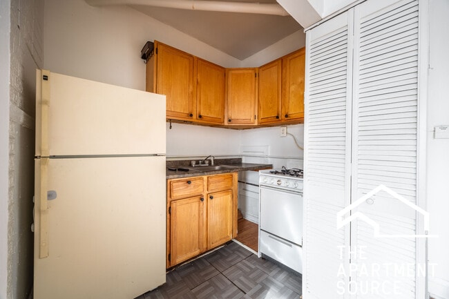 3420 W Irving Park Rd in Chicago, IL - Building Photo - Building Photo