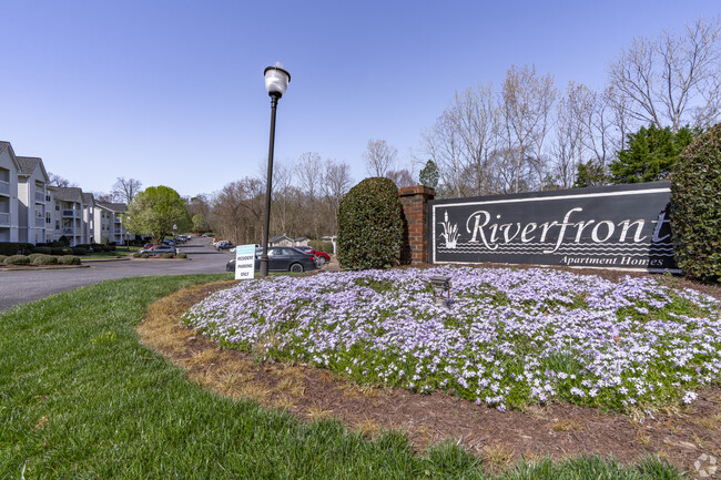 Riverfront Apartment Homes