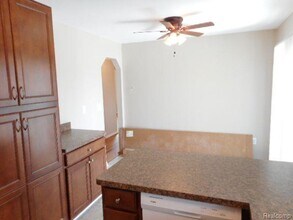 25159 Normandy St in Roseville, MI - Building Photo - Building Photo