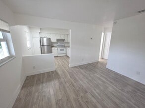 Broadway Apartments in Ft. Myers, FL - Foto de edificio - Building Photo