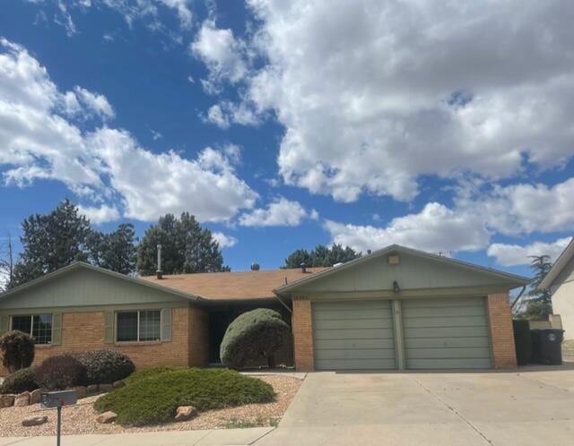 12023 Golden Gate Ave NE in Albuquerque, NM - Foto de edificio