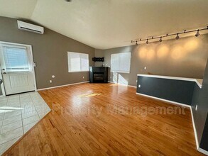 490 SE Alpine Ave in Shelton, WA - Building Photo - Building Photo