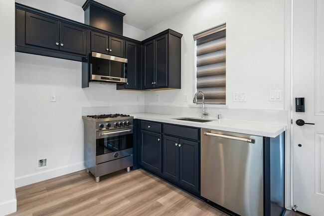2943 Neil Jerome Dr in Tracy, CA - Building Photo - Building Photo