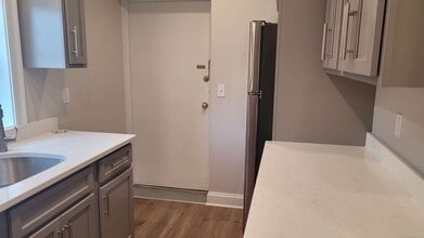 4 Elm St in Norwalk, CT - Building Photo - Building Photo