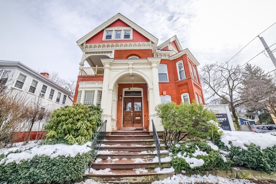 495 Orange St, Unit 2F in New Haven, CT - Building Photo