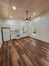 8662 Lakeshore Dr in Rutledge, TN - Building Photo - Building Photo