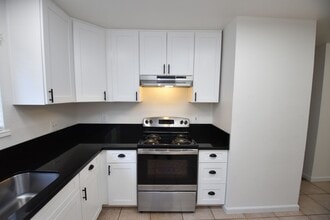 4003-4003 Westporter Dr in Sacramento, CA - Building Photo - Building Photo