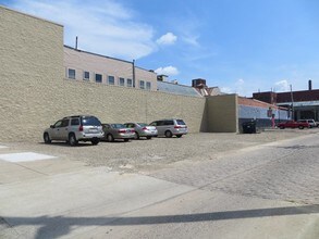 33 N 3rd St in Newark, OH - Building Photo - Building Photo