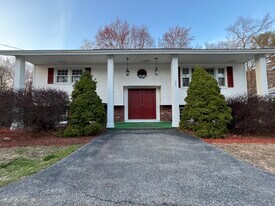 222 Primrose Hill Rd in Dracut, MA - Building Photo