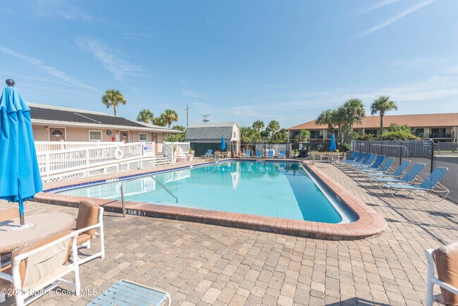 3150 N Atlantic Ave in Cocoa Beach, FL - Building Photo - Building Photo