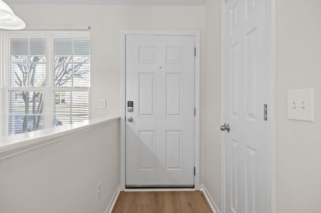 8024 River Watch Lane in Raleigh, NC - Building Photo - Building Photo