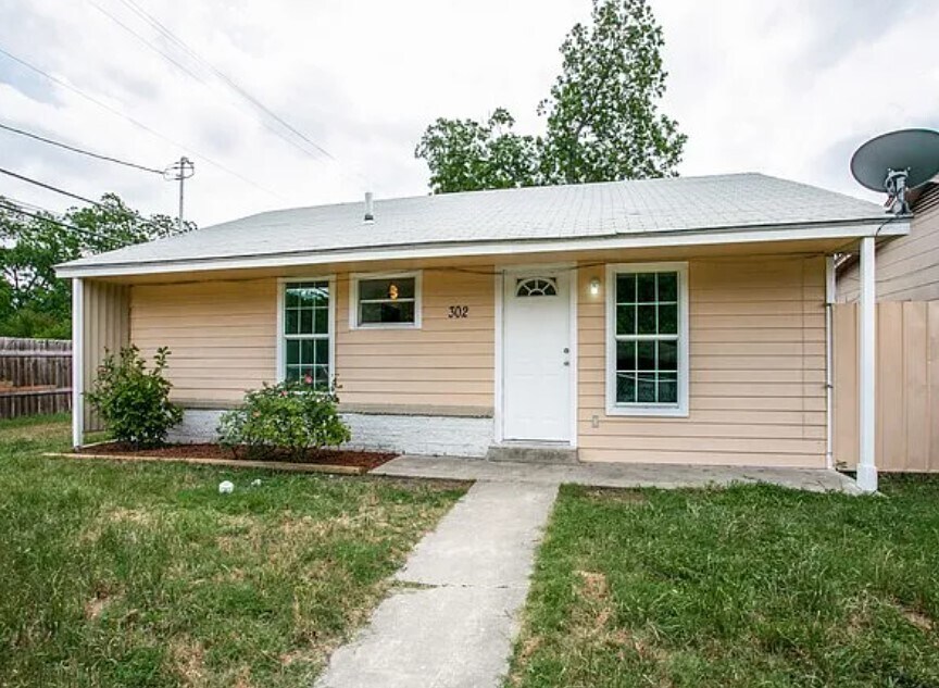 302 Las Palmas Dr in San Antonio, TX - Building Photo