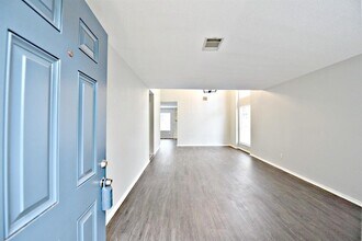 13328 Black Canyon Dr in Austin, TX - Building Photo - Building Photo