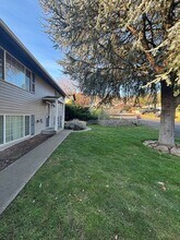 1204 Sandy Ln in The Dalles, OR - Building Photo - Building Photo