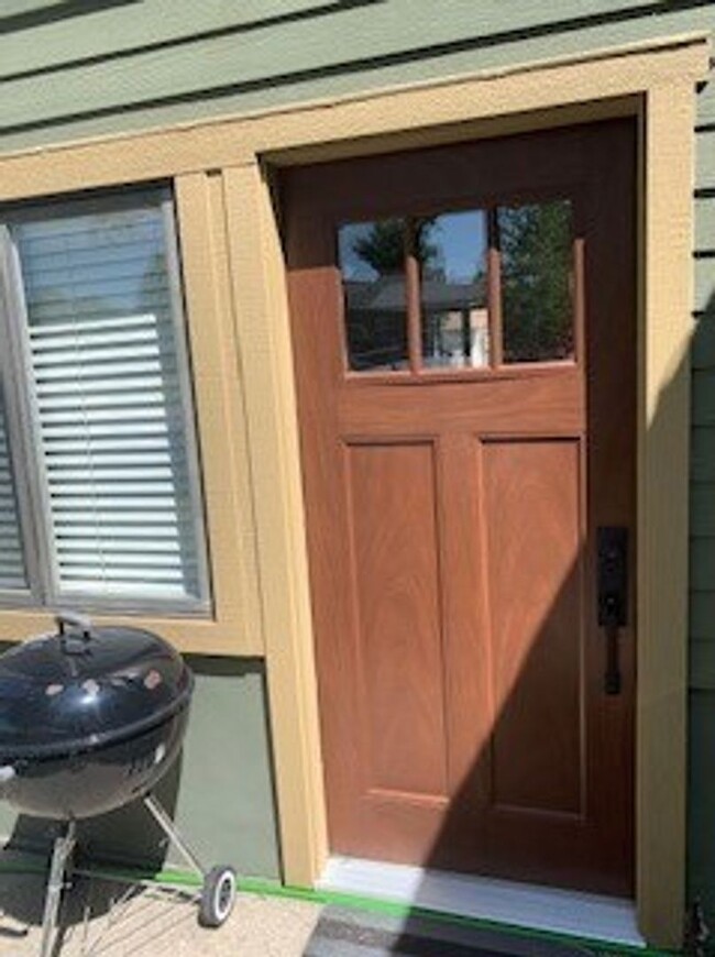 property at 708 S 12th Ave