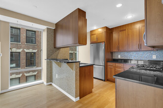 80 Broad St, Unit 804 in Boston, MA - Building Photo - Building Photo