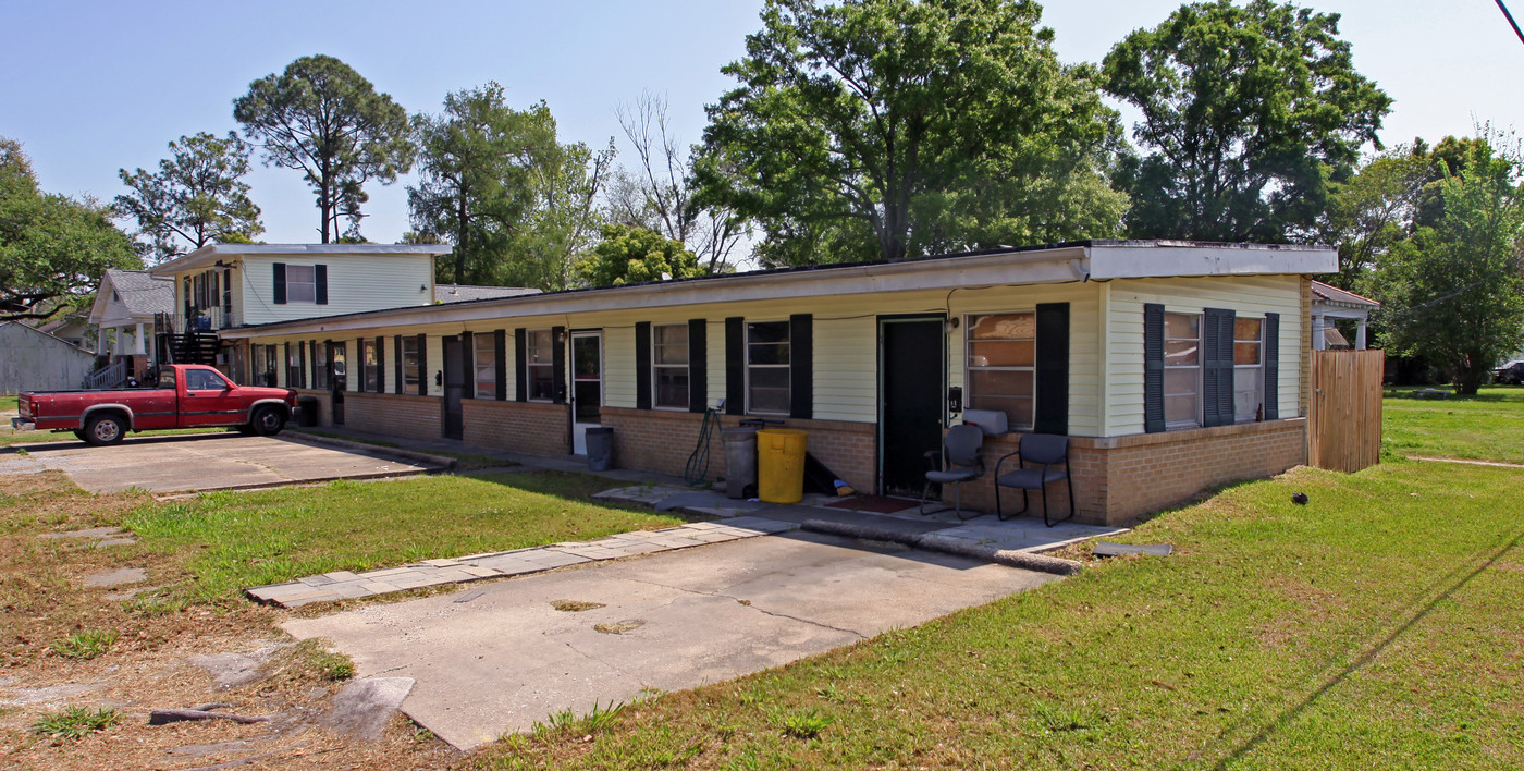 4726 W Faulk St in New Orleans, LA - Foto de edificio