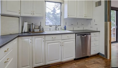 2115 S 61st St in Omaha, NE - Building Photo - Building Photo