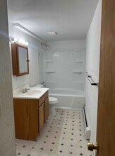 4027 E 8th Ave, Unit 3 in Anchorage, AK - Building Photo - Building Photo