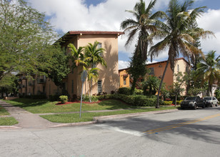 The Fountains in Coral Gables, FL - Building Photo - Building Photo