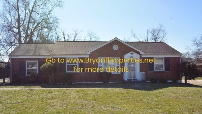 property at 2807 Emery Dr