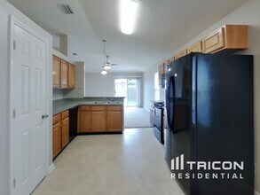 3925 Hideaway Lane in Middleburg, FL - Building Photo - Building Photo