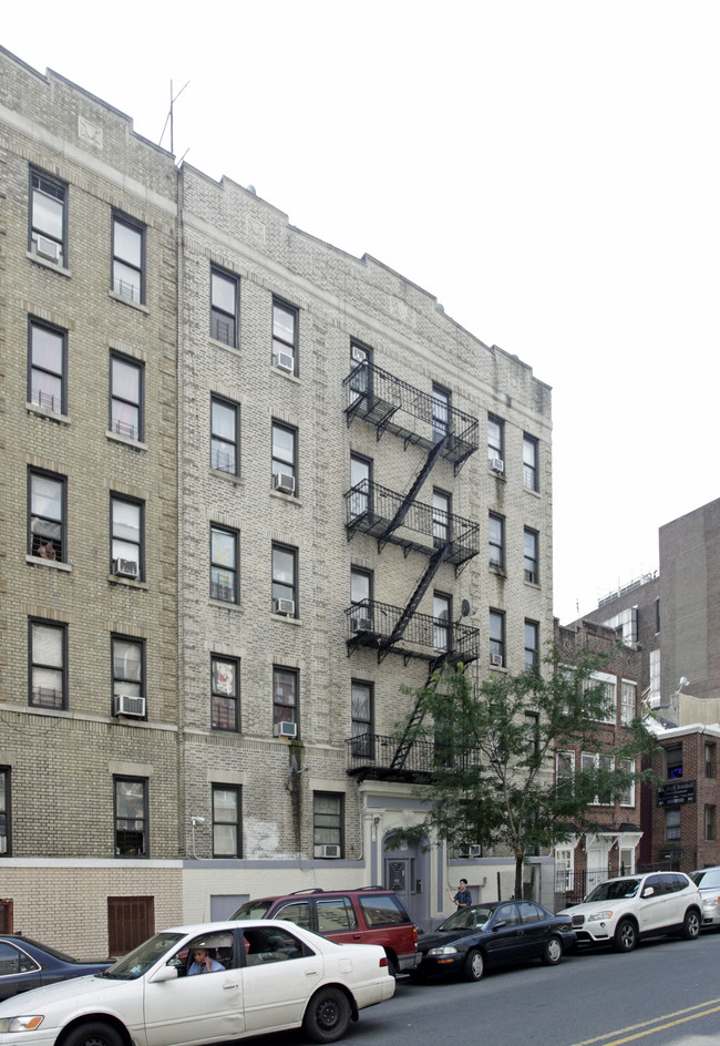 2392 Valentine Ave in Bronx, NY - Building Photo - Building Photo