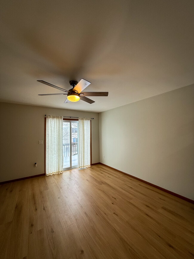 2940 Samuel Ct SW, Unit A in Cedar Rapids, IA - Foto de edificio - Building Photo