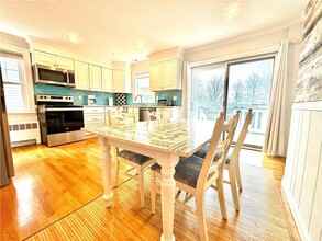 5 Byrnes St in Newport, RI - Building Photo - Building Photo