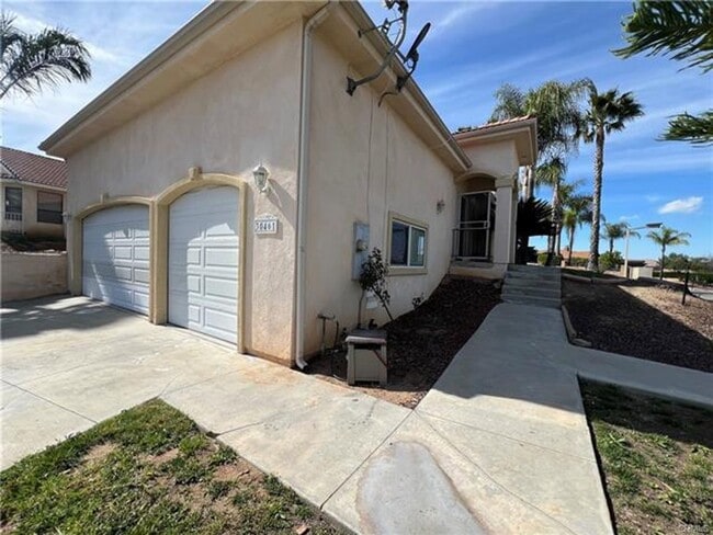 30461 Sparkle Dr in Canyon Lake, CA - Building Photo - Building Photo