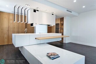 26 SE 10th Ave in Fort Lauderdale, FL - Building Photo - Building Photo
