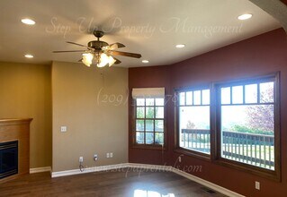 17300 Yosemite Rd in Sonora, CA - Building Photo - Building Photo