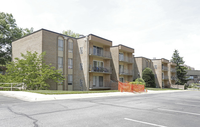 Walnut Grove Condominium