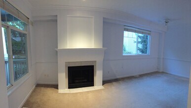 2678 King George Blvd in Surrey, BC - Building Photo - Building Photo