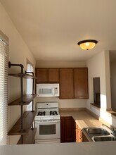 1034 Spaight St, Unit 1 in Madison, WI - Foto de edificio - Building Photo