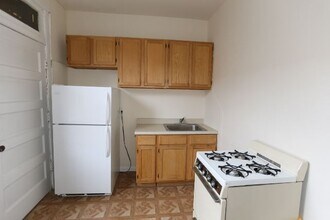 724.5 W Barry Ave in Chicago, IL - Building Photo - Building Photo