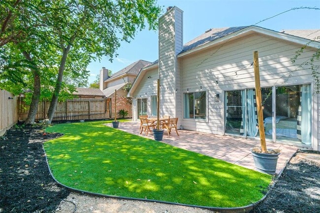 1565 Beaconshire in Houston, TX - Building Photo - Building Photo
