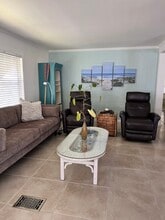 618 N Silver Cir in Key Largo, FL - Building Photo - Building Photo