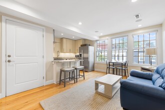 802 E 3rd St in Boston, MA - Building Photo - Building Photo