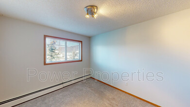 7-307 Somervale View SW in Calgary, AB - Building Photo - Building Photo